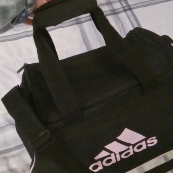 Adidas duffle/overnight bag - Picture 2 of 2